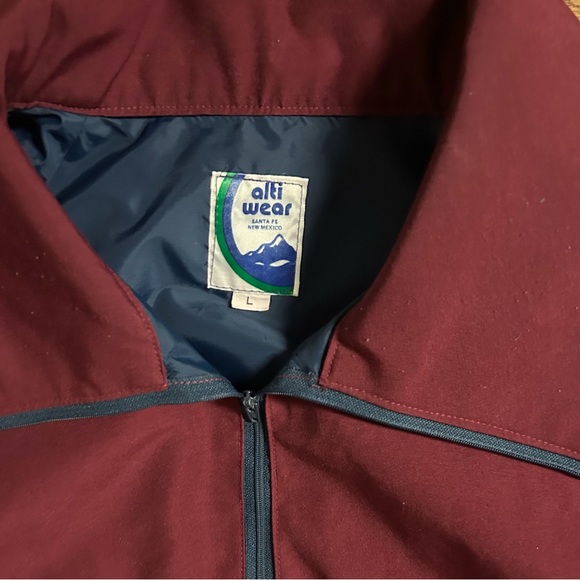 Alti-Wear • Vintage • 1980’s • Santa Fe, N.M. (USA) • Burgundy/Blue • Sweater - Picture 15 of 16